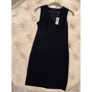 NWT Ann Taylor Seamed V-Neck Sheath Dress